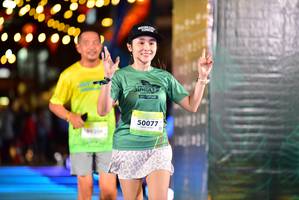 BIB: 50077
                            <button type="button" onclick="openModal(21803363)" class="btn btn-primary btn-sm float-right btn-popup" data-toggle="modal" data-target=".modal-high-quality">
                        <i class="fas fa-shopping-cart"></i> Add to Cart
                    </button>
                                            <button type="button" onclick="isThisMe(21803363, true)" class="btn btn-success btn-sm float-right btn-popup btn-isme hidden" data-toggle="tooltip" data-placement="bottom" title="นี่คือรูปของคุณใช่ไหม คลิกที่นี่เพื่อเอาเข้าอัลบั้ม">
                        <i class="fas fa-plus"></i> Add to album
                    </button>
                    <button type="button" onclick="isThisMe(21803363, false)" class="btn btn-warning btn-sm float-right btn-popup btn-isnotme hidden">
                        <i class="fas fa-ban"></i> Remove from album
                    </button>